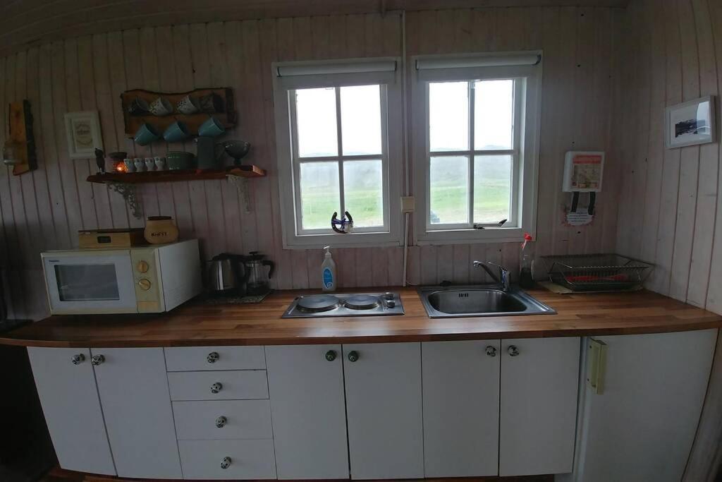 Cosy Cottage-Alfabakki-With Hot Tub Stori-Bakki Zewnętrze zdjęcie