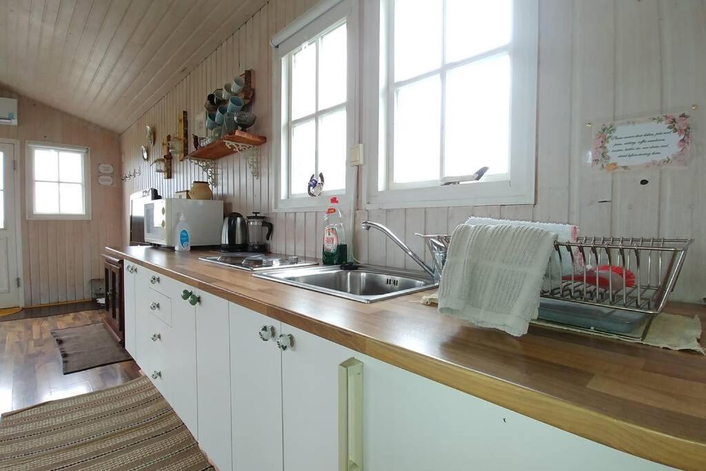 Cosy Cottage-Alfabakki-With Hot Tub Stori-Bakki Zewnętrze zdjęcie