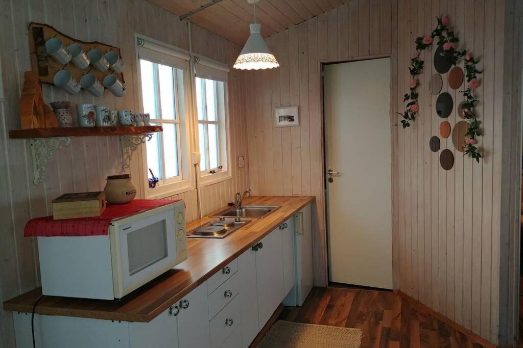 Cosy Cottage-Alfabakki-With Hot Tub Stori-Bakki Zewnętrze zdjęcie